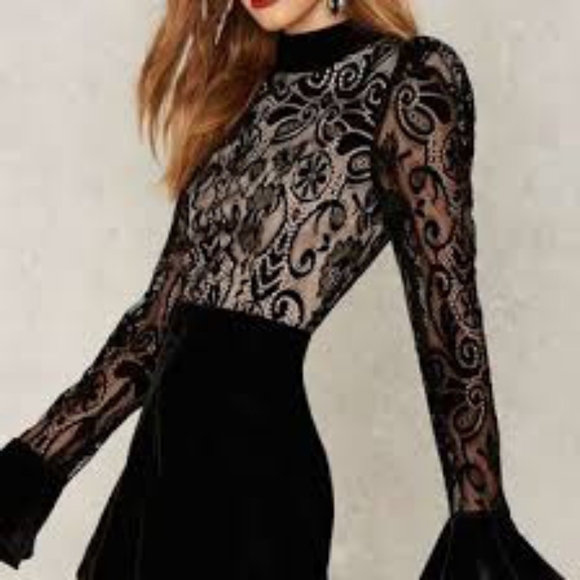 Nasty Gal Kyle velvet Romper - Picture 3 of 3